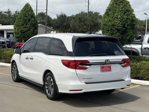 Used 2024 Honda Odyssey EX-L image 3