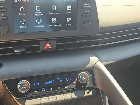 Certified 2025 Hyundai Elantra Sport FWD image 21