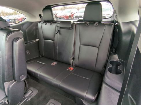 Certified 2021 Toyota Highlander XLE image 17