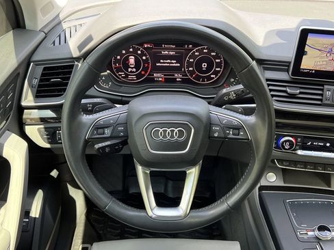 Used 2019 Audi Q5 Prestige w/ Prestige Package AWD/4WD image 24