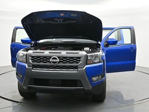 Used 2025 Nissan Frontier SV w/ SV Convenience Package RWD image 36