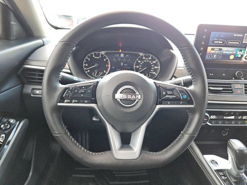 Certified 2025 Nissan Altima 2.5 SL FWD image 21
