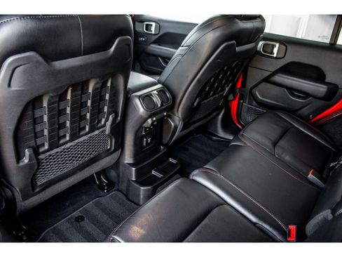 Used 2019 Jeep Wrangler Unlimited Rubicon w/ Dual Top Group image 26