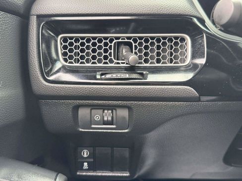 Used 2023 Honda Civic Sport image 21