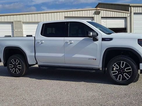 New 2026 GMC Sierra 1500 AT4 w/ AT4 Premium Package image 9