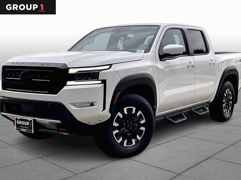 Used 2024 Nissan Frontier PRO-4X w/ Off-Road Protection Package image 1