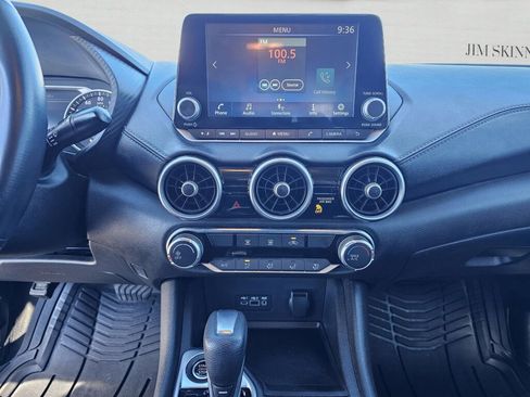 Used 2022 Nissan Sentra SV image 24