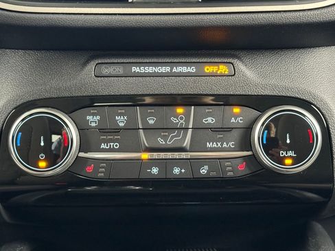 Used 2022 Ford Escape SE w/ Convenience Package image 19