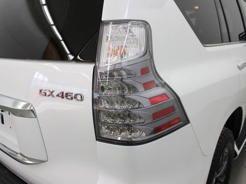 Used 2021 Lexus GX 460 Premium w/ Premium Package AWD/4WD image 44