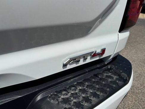 Certified 2025 GMC Canyon AT4 AWD/4WD image 22