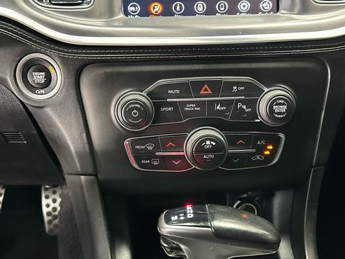 Used 2020 Dodge Charger R/T w/ Plus Group RWD image 23