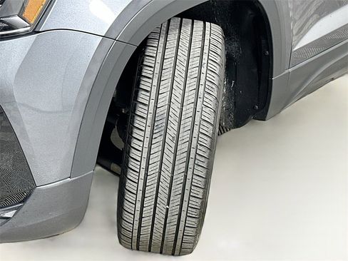 Certified 2024 Volkswagen Taos S image 25