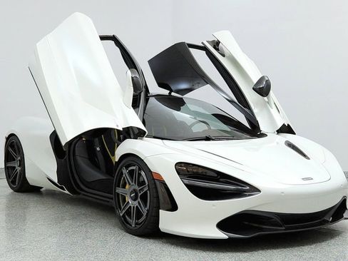 Used 2018 McLaren 720S Performance image 12