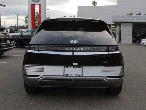 New 2024 Hyundai Ioniq 5 Limited image 8