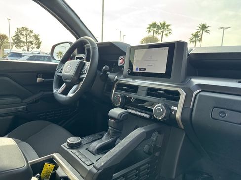 Used 2026 Toyota Tacoma TRD Sport image 20