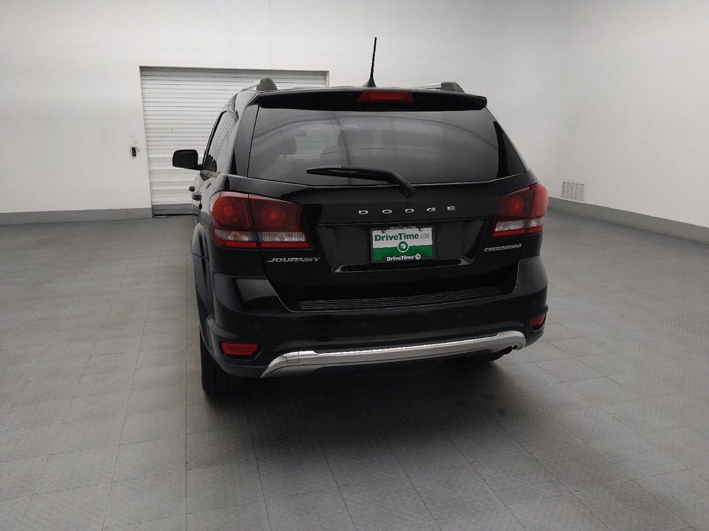 Used 2018 Dodge Journey Crossroad w/ Nav & Sun Group FWD image 6