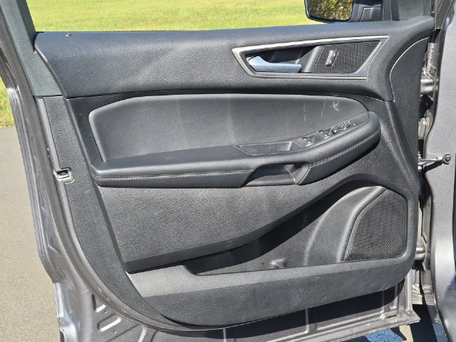 Used 2024 Ford Edge SEL AWD/4WD image 19