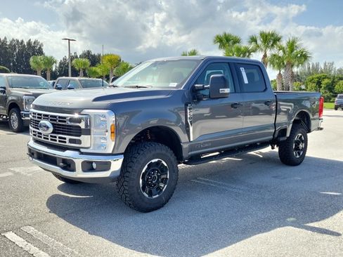 New 2026 Ford F250 XLT w/ Tremor Off-Road Package AWD/4WD image 4