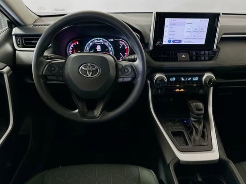 Used 2024 Toyota RAV4 XLE image 22