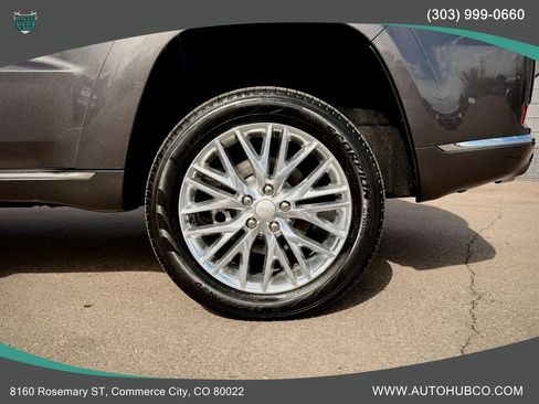 Used 2018 Jeep Grand Cherokee Summit AWD/4WD image 35