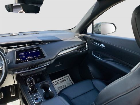 Used 2020 Cadillac XT4 Sport image 23