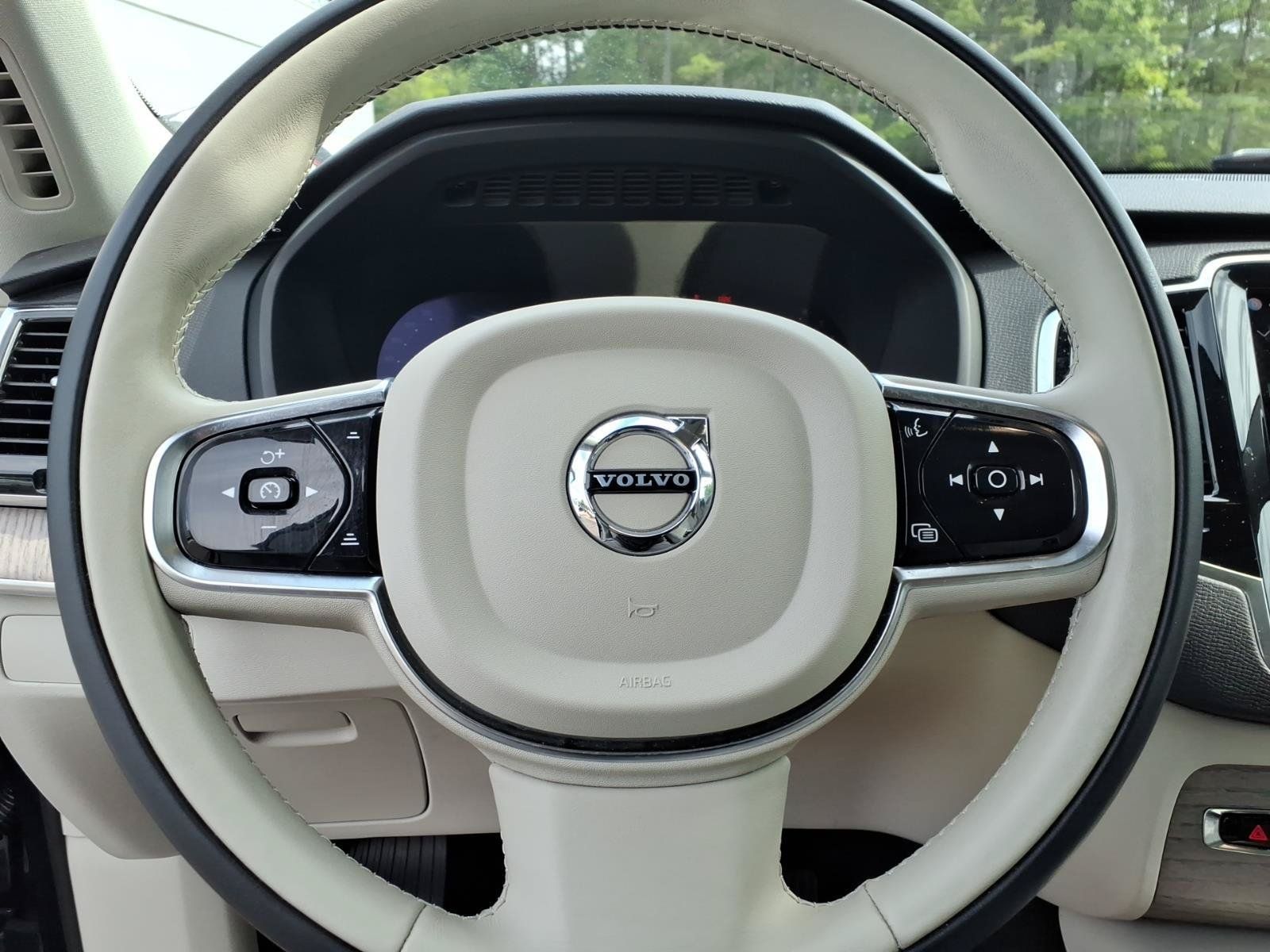Certified 2024 Volvo XC90 B5 Plus AWD/4WD image 29