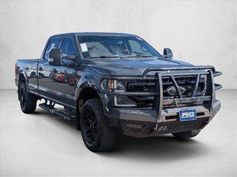 Used 2021 Ford F350 Lariat image 3