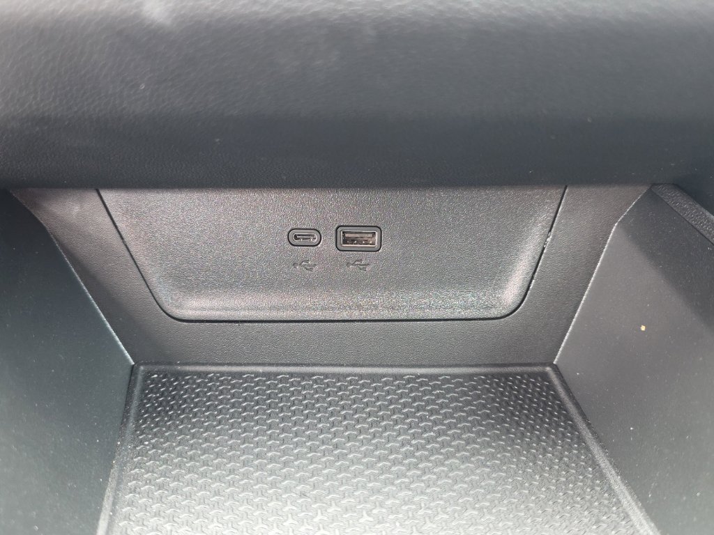 Used 2026 Chevrolet Equinox LT AWD/4WD image 37