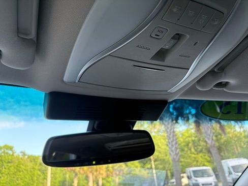 Used 2015 INFINITI QX60 FWD w/ Deluxe Touring Package image 22