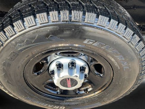 Used 2014 GMC Savana 2500 image 16