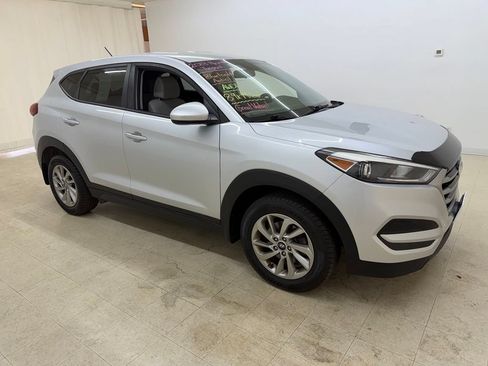 Used 2018 Hyundai Tucson SE w/ Cargo Package AWD/4WD image 6