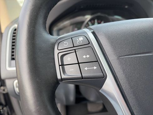 Used 2016 Volvo XC60 T5 Premier image 35