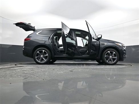 Certified 2020 Buick Enclave Essence w/ LPO, Touring Package image 34