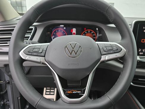 New 2026 Volkswagen Atlas Peak Edition AWD/4WD image 17