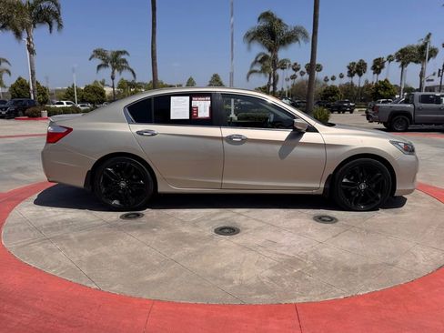 Used 2015 Honda Accord Sport image 9