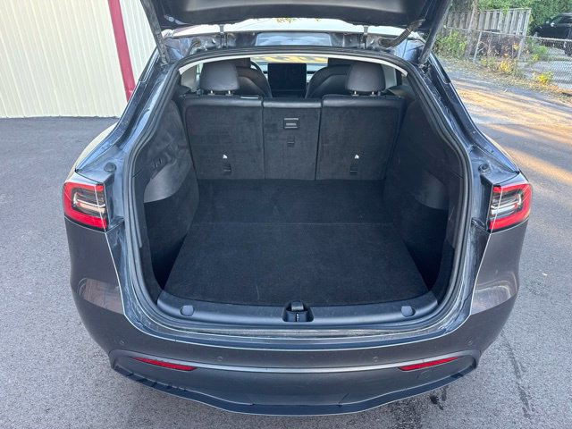 Used 2021 Tesla Model Y Long Range AWD/4WD image 16