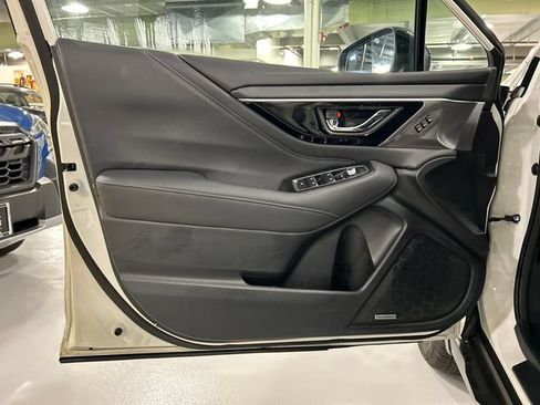Certified 2023 Subaru Outback Limited AWD/4WD image 9