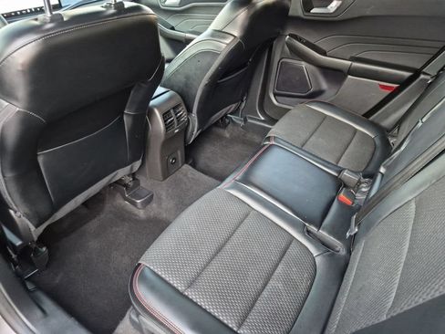 Used 2024 Ford Escape ST-Line w/ Tech Pack #1 FWD image 28