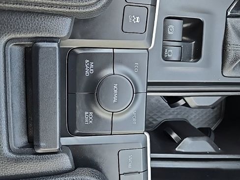 Used 2025 Toyota Grand Highlander AWD image 25