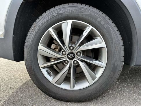 Used 2019 Hyundai Santa Fe Limited AWD/4WD image 6