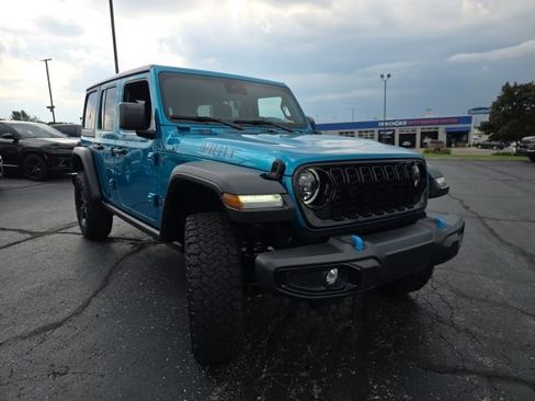 Used 2024 Jeep Wrangler Unlimited AWD/4WD image 9