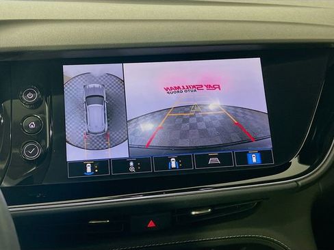 Used 2022 Buick Envision Avenir w/ Technology Package II image 19