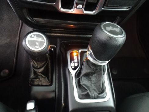 Used 2021 Jeep Wrangler Unlimited Sport AWD/4WD image 10