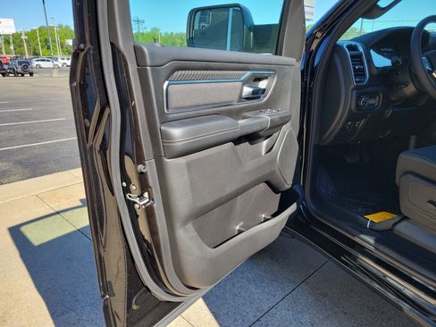 New 2026 RAM 1500 Big Horn AWD/4WD image 6