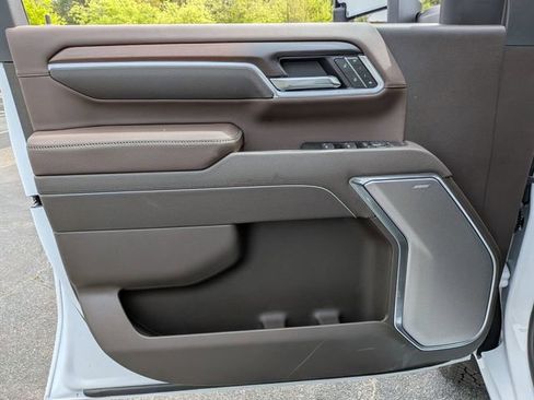 New 2026 GMC Sierra 2500 Denali w/ Denali Reserve Package AWD/4WD image 10
