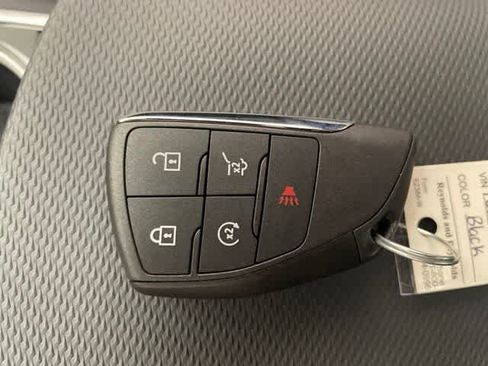 New 2026 Chevrolet Equinox LT w/ Convenience Package II AWD/4WD image 22