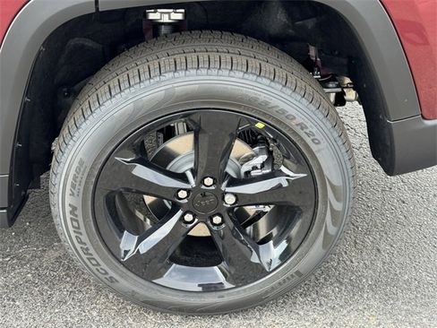 New 2025 Jeep Grand Cherokee Limited image 10