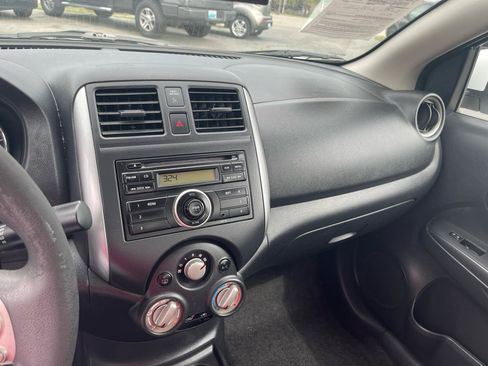Used 2012 Nissan Versa SV FWD image 13