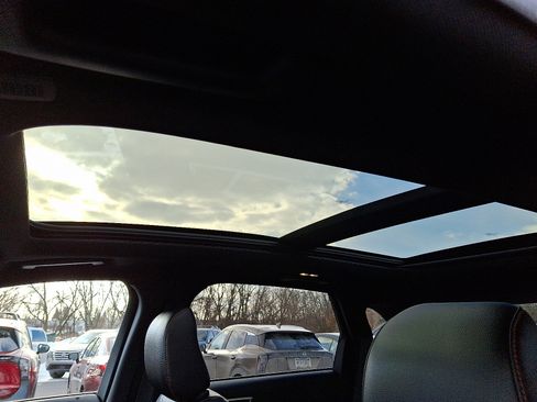 Used 2023 Ford Edge ST-Line image 17