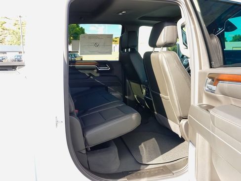 New 2026 GMC Sierra 2500 Denali w/ Denali Reserve Package AWD/4WD image 11